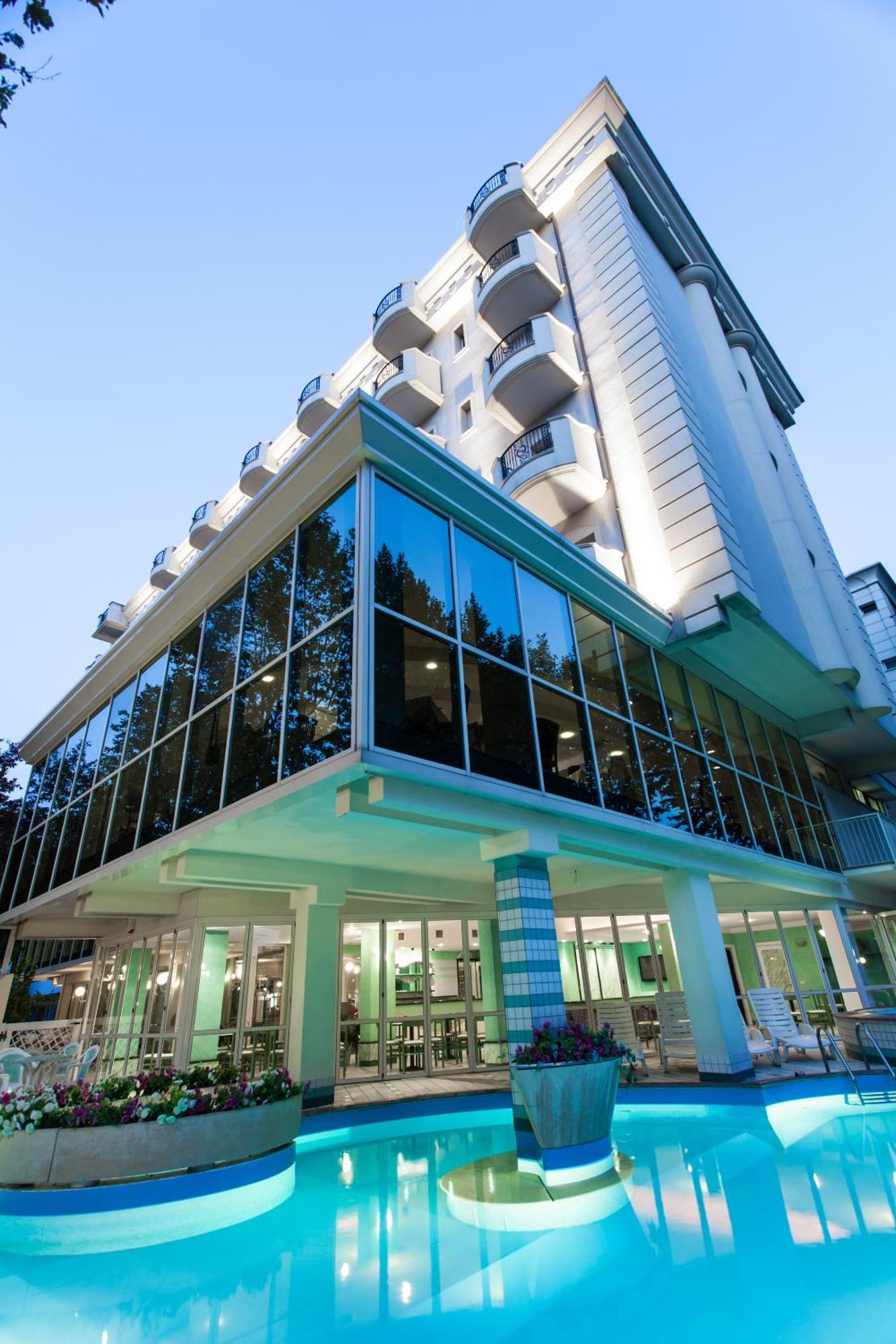 Michelangelo Cesenatico Hotel Exterior foto